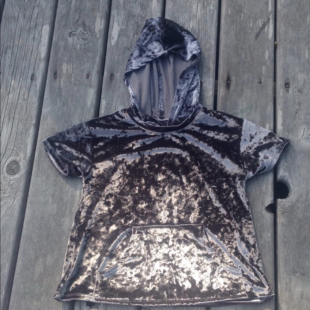 Hooded velour shirt
